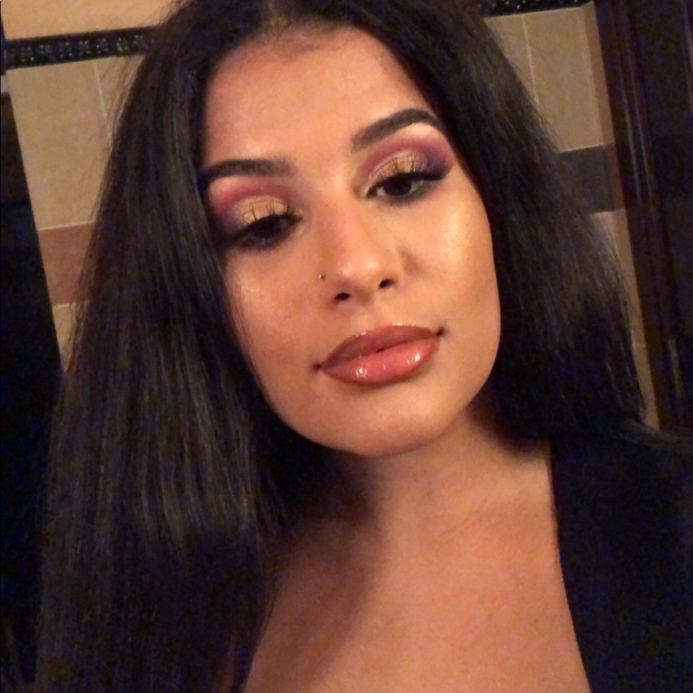 Meet your Posher, Arianna